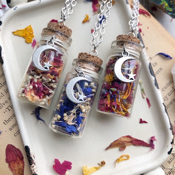 🌜🌸FLORA MOON🌸🌛 Boho dried flower necklace - Picture 2 of 2